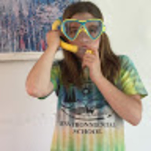 Meet your Posher, Sequoia - Picture 1 of 1